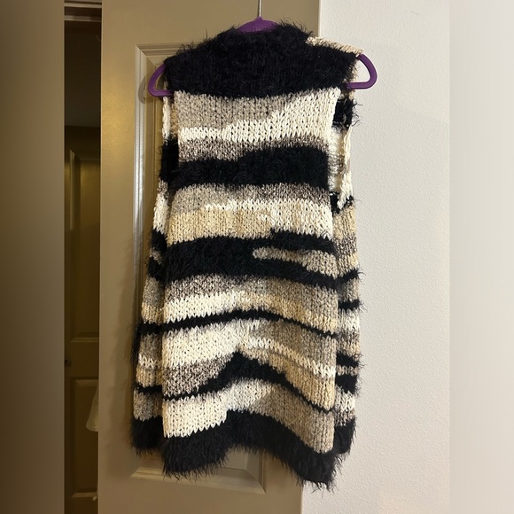 Free People Vest - Picture 2 of 3